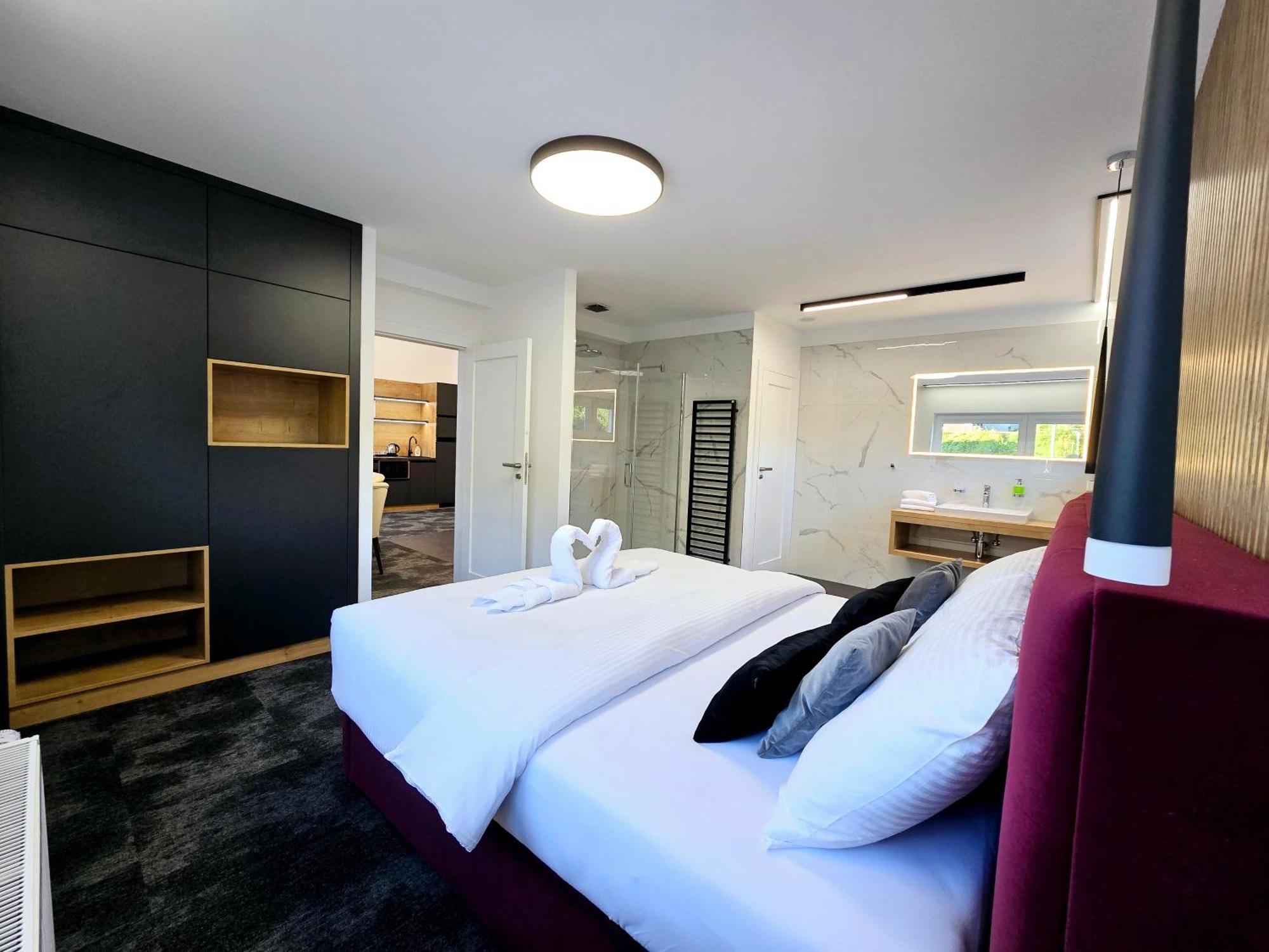 Salon Missen Hotel Martinske Hole Exterior photo